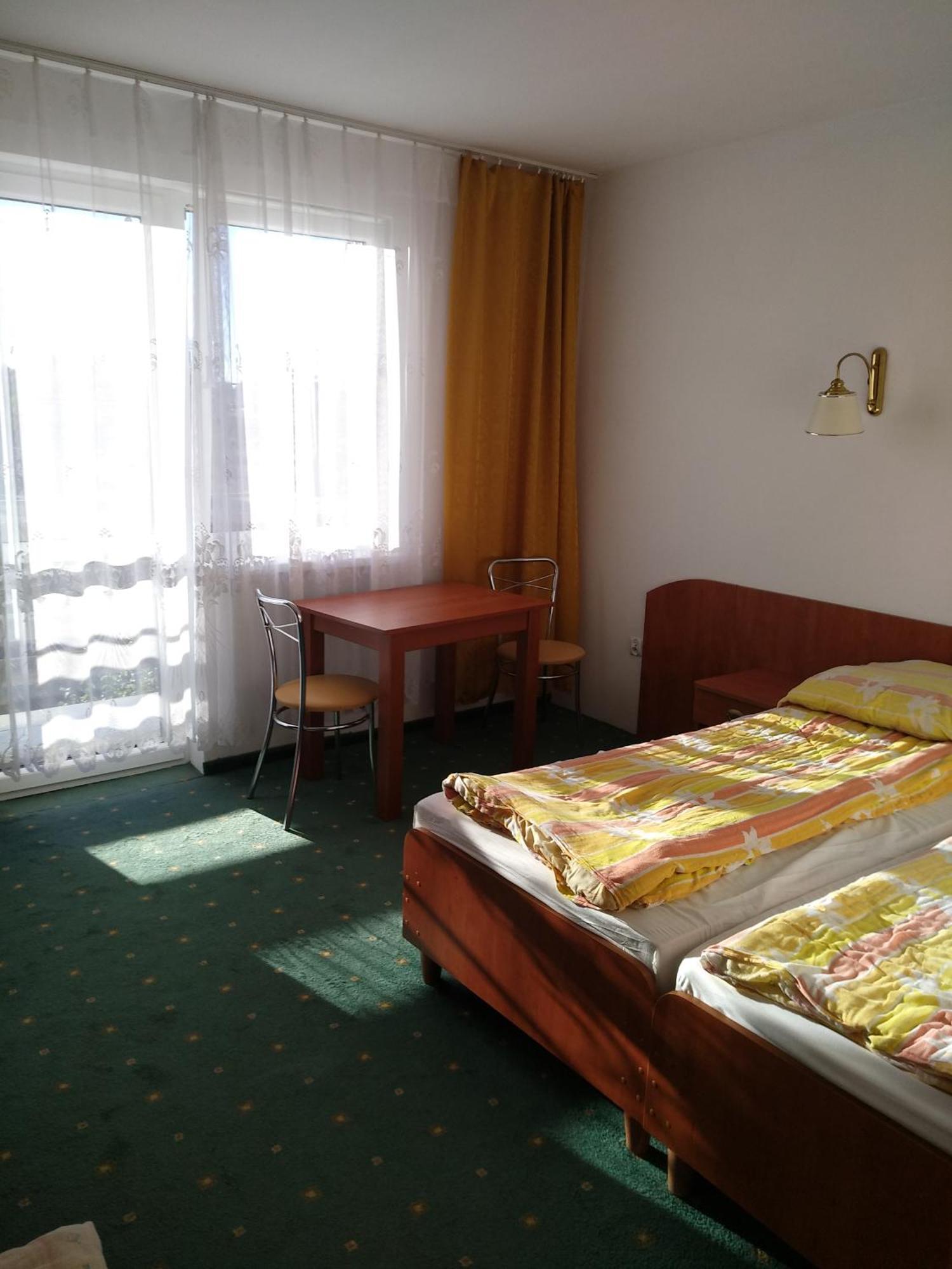 Joda Pokoje Goscinne Rewal Habitación foto